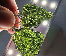 Load image into Gallery viewer, Genuine Moldavite Necklace 100 % Natural Sterling Silver