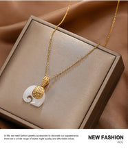 Load image into Gallery viewer, Natural Handmade Crystal Necklace Green Aventurine & White Quartz