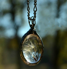 Load image into Gallery viewer, Wish Necklace in Glass With Natural Dandelion Seeds inside