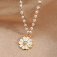 Load image into Gallery viewer, Pearl Daisy Choker Necklace - Trendy Pearl necklace Gold tone