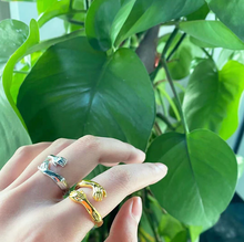 Load image into Gallery viewer, Hug Ring Couple Love Gift, Hand Friendship Ring, Hugging adjustable Ring