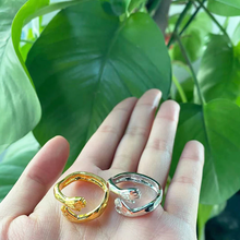 Load image into Gallery viewer, Hug Ring Couple Love Gift, Hand Friendship Ring, Hugging adjustable Ring