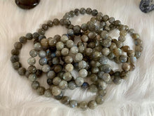 Load image into Gallery viewer, Natural labradorite Bracelet - Stone of transformation