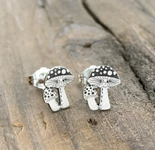 Load image into Gallery viewer, Handmade Small Natural Mini Mushroom Stud Earrings , Cute Earrings
