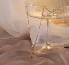 Load image into Gallery viewer, Pearl Daisy Choker Necklace - Trendy Pearl necklace Gold tone