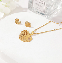 Load image into Gallery viewer, Cute Heart Dainty Necklace & earring Gift set Gold Tone