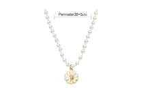 Load image into Gallery viewer, Pearl Daisy Choker Necklace - Trendy Pearl necklace Gold tone