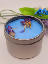 Load image into Gallery viewer, Santal Coconut Scented Soy Wax Candle Natural 100% Hand Poured Soy Wax Candle
