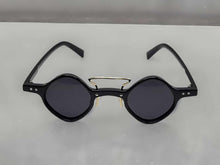 Load image into Gallery viewer, Fashion Small Frame Round Sunglasses Vintage Black Sunglasses Steampunk

