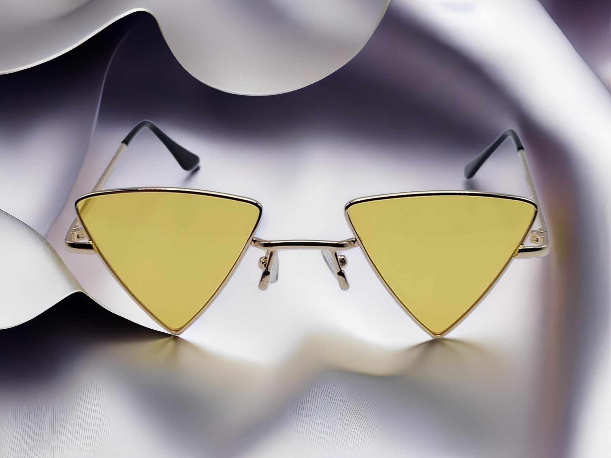 Yellow Color Retro Triangle Cat Eye Sunglasses | Cateye  display picture 1