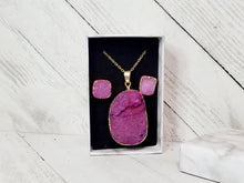 Load image into Gallery viewer, Druzy Necklace &amp; Earrings Gift Set Amethyst
