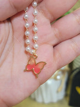 Load image into Gallery viewer, Pearl Butterfly Choker Necklace - Trendy Pearl necklace Gold tone -
