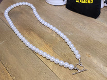 Load image into Gallery viewer, Pearl heart Choker Necklace  Trendy Pearl necklace
