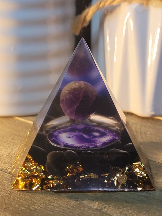 Orgone Pyramid, Amethyst & Black Obsidean  Orgonite