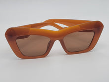 Load image into Gallery viewer, Retro Triangle Cat Eye Sunglasses | Cateye Sunglasses  Vintage Sunglasses
