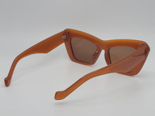 Load image into Gallery viewer, Retro Triangle Cat Eye Sunglasses | Cateye Sunglasses  Vintage Sunglasses
