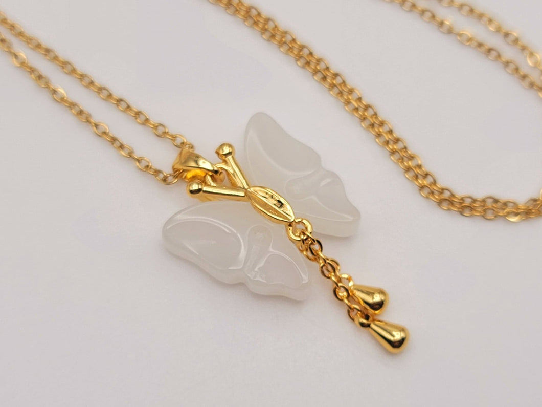 Trendy Butterfly necklace Gold tone - Milky Quartz Butterfly Necklace