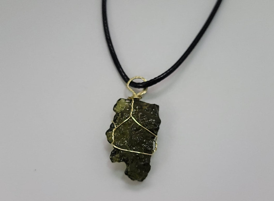 Genuine Moldavite Necklace 100 % Natural Minimalist Gifts, Trendy Necklace