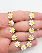 Load image into Gallery viewer, Bohemian Finds, Cute Colorful Daisy Choker necklace Handmade Trendy Choker
