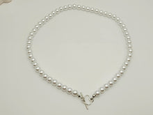 Load image into Gallery viewer, Pearl heart Choker Necklace  Trendy Pearl necklace
