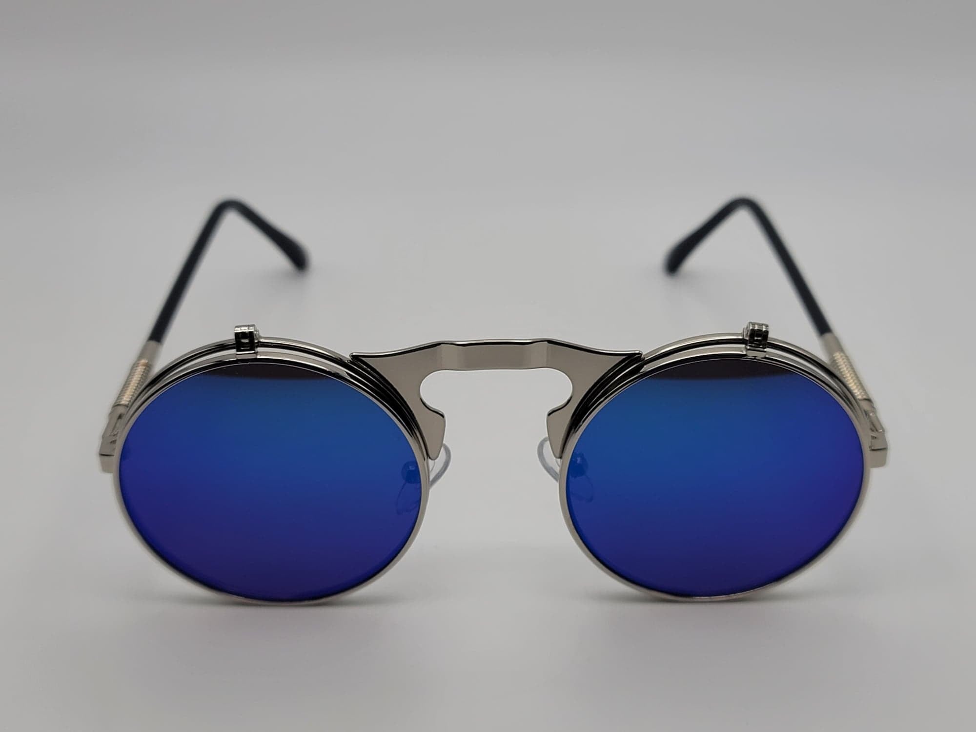 BuddyLove | Farrah Round Lens Sunglasses | Blue