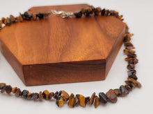 Load image into Gallery viewer, Tiger Eye Choker Necklace Silver tone Gorgeous Choker Chip Stones
