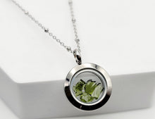 Load image into Gallery viewer, 100 % Natural Handmade Crystal Moldavite Necklace Stainless Steel Gold/ Silver
