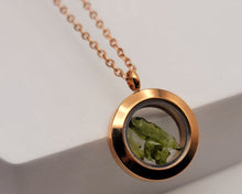 Load image into Gallery viewer, 100 % Natural Handmade Crystal Moldavite Necklace Stainless Steel Gold/ Silver &amp; rose Gold
