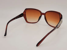 Load image into Gallery viewer, Fashion Big Square Women Luxury Sunglasses Vintage Punk Brown color
