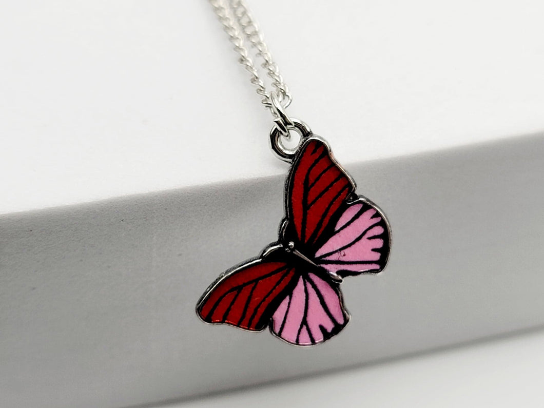 Butterfly Necklace - Trendy Butterfly necklace Silver tone