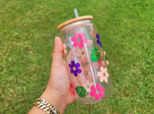 Load image into Gallery viewer, Daisy Cup Iced Coffee Cup Glass - Retro Flower Glass Jar - Daisy Coffee Glass Cup 16 oz
