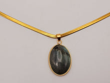 Load image into Gallery viewer, Trendy Labradorite Heart Choker Necklace Gold tone Gorgeous Choker
