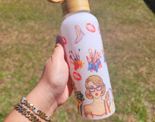 Load image into Gallery viewer, Borosilicate Glass Water DIVA, independent Girl , S Blondie Cup , Cute
