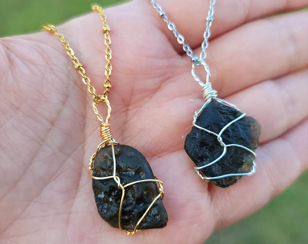 100 % Raw Crystal Moldavite Pendant Necklace Gold Wire Wrapped